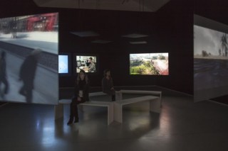 Harun Farocki „Parallele I-IV" in Galerie Thaddaeus Ropac, Paris © Philippe Servent 2014 